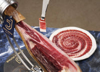 Plato de lonchas de jamón de bellota 100% ibérico Cinco Jotas 5J